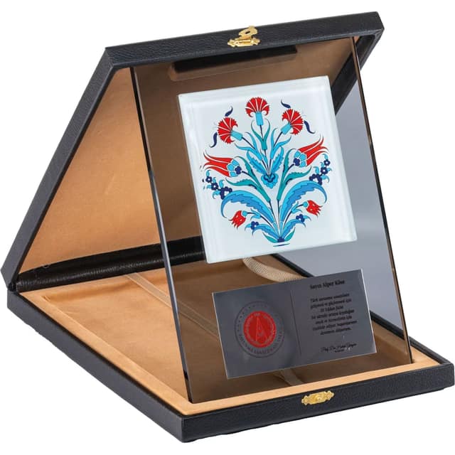 Kutulu Kristal Plaket - 18 x 24 cm